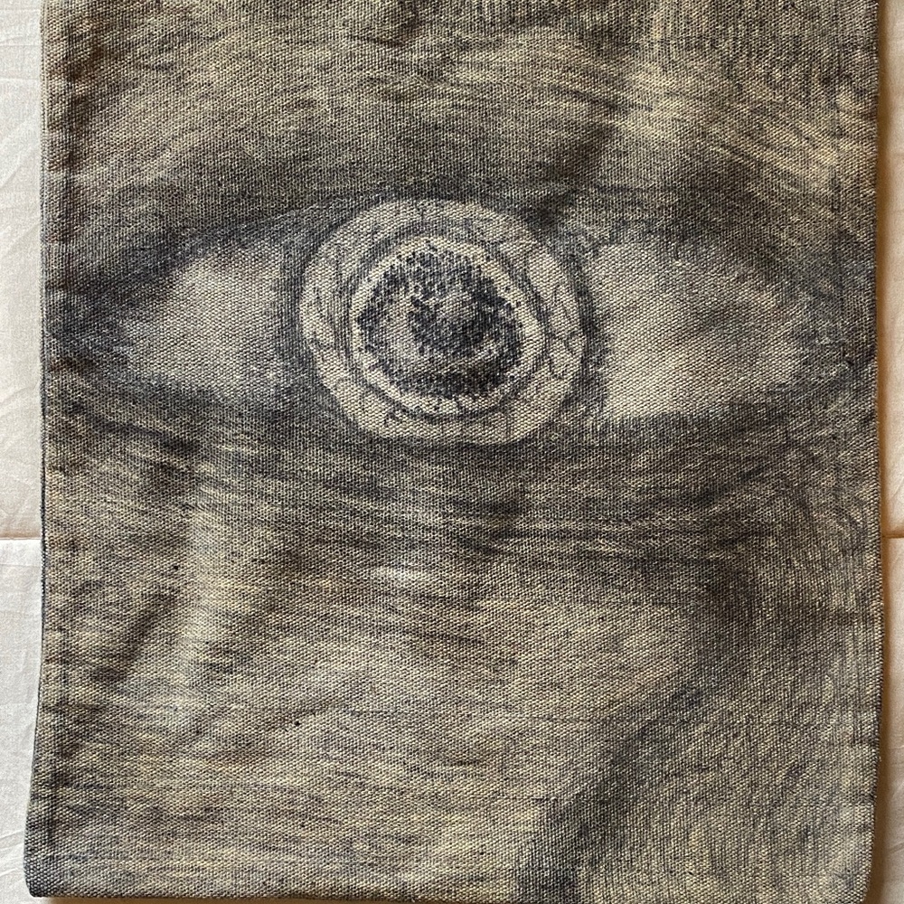 Artistic Eye-Patterned Tote Bag - image 5